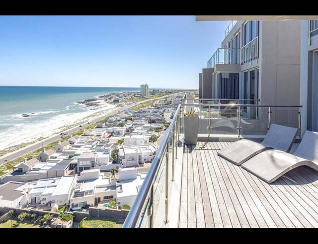 4 BEDROOM APARTMENT FOR SALE IN BLOUBERG BEACHFRONT